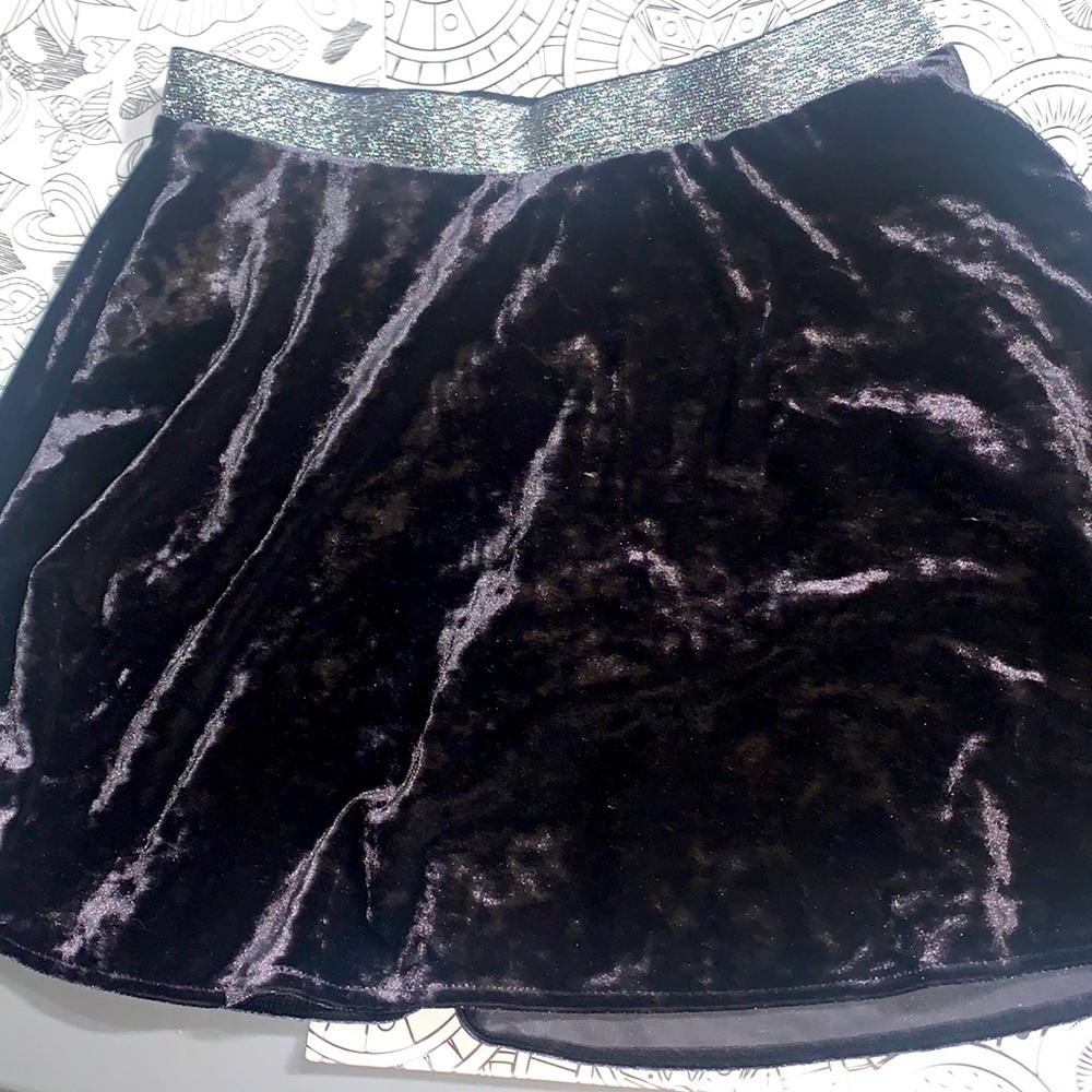 Arizona skirt with attached shorts .